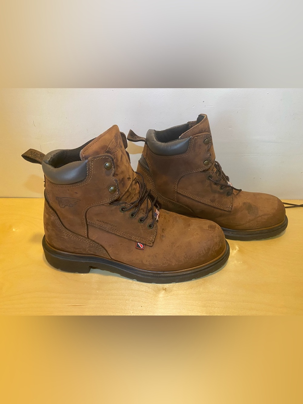 Red Wing 415 men’s waterproof work boots size 11.5